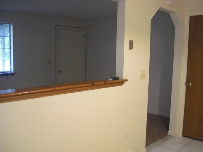 150 Mark Ln unit Q1, Waterbury, CT 06704 - photo 6