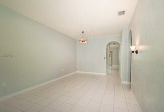 17800 NW 73rd Ave, Hialeah, FL 33015
