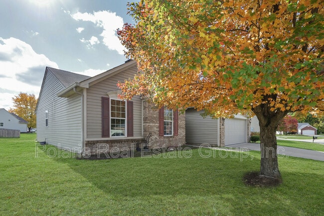 67 W Clear Lake Ln, Westfield, IN 46074 - photo 4