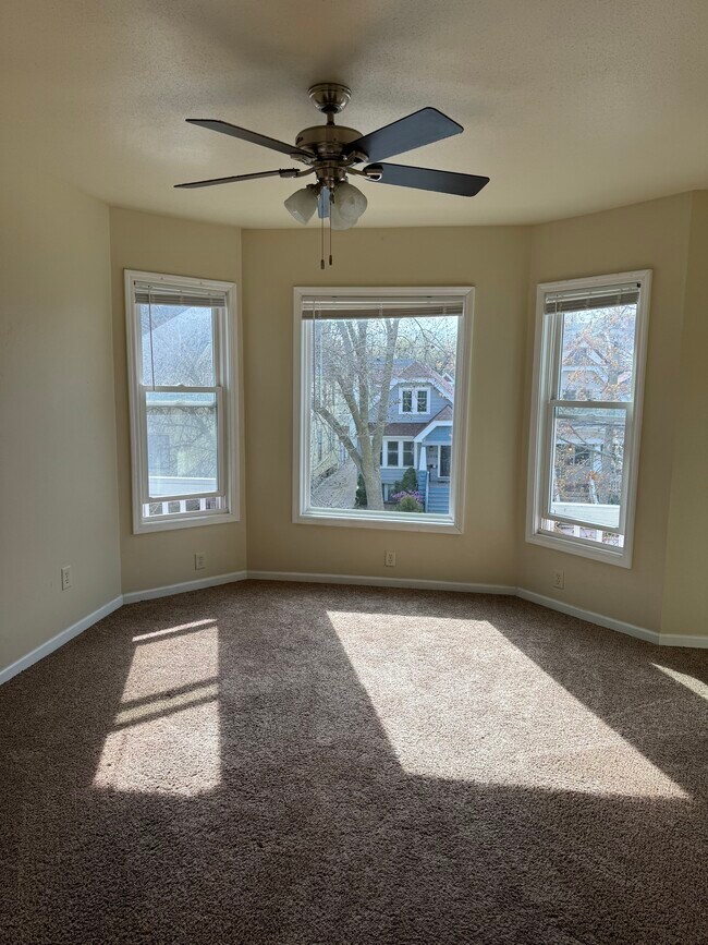 2108 N 1st St Unit Upper unit, Milwaukee, WI 53212