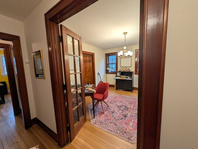 17 Pratt St, Chester, CT 06412 - photo 2