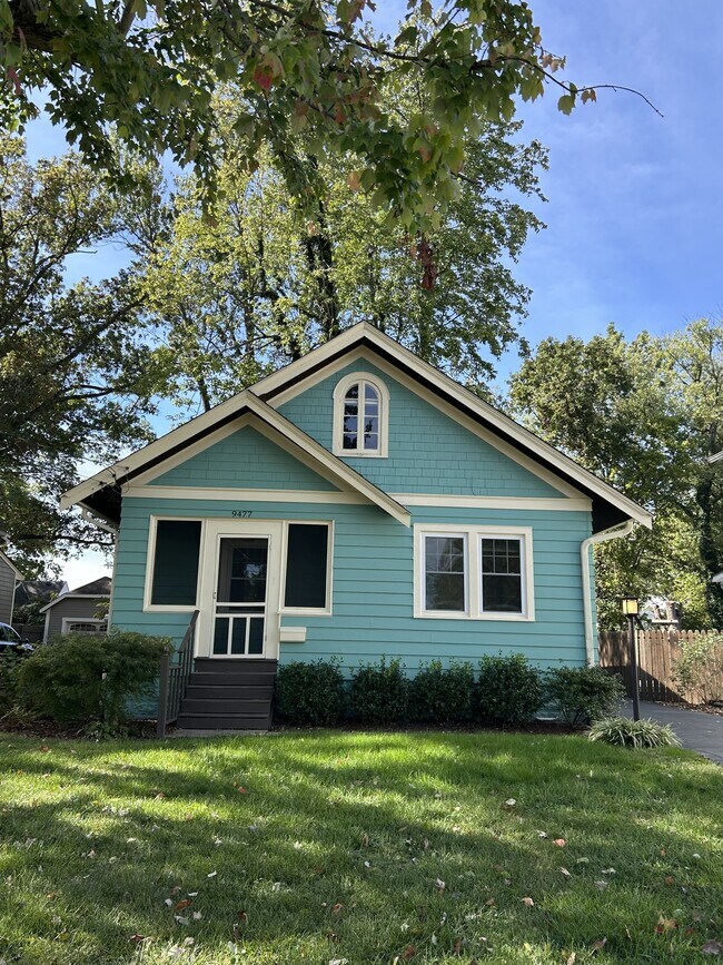 9477 Highland Ave, Blue Ash, OH 45242