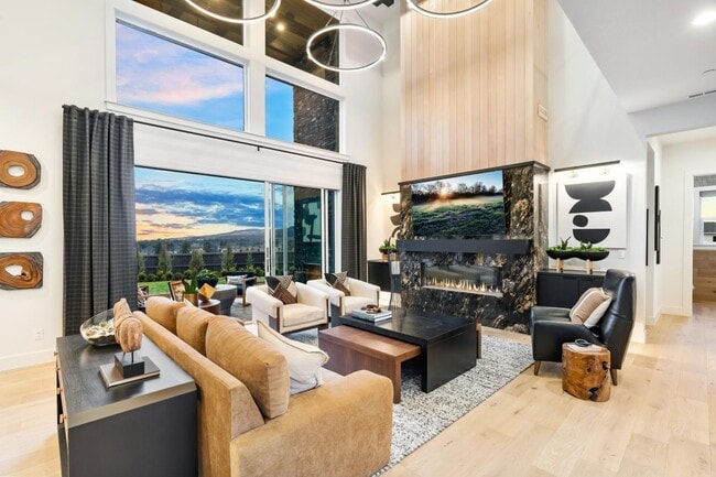 305 W Fir Loop, Washougal, WA 98671 - photo 5