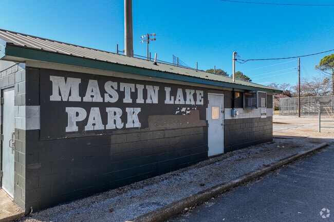 The neighborhood's namesake park, Mastin Lake Park, hosts walking trails and amenities for a wide variety of sports and recreation.