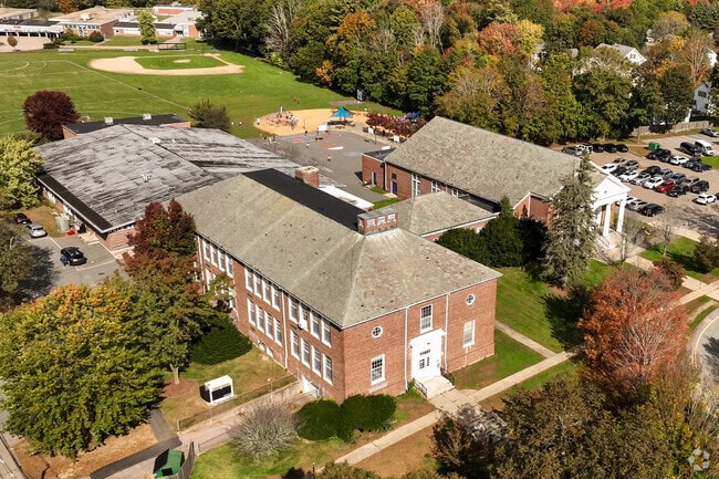 Students in grades 4-5 can attend Dale Street School in Medfield.