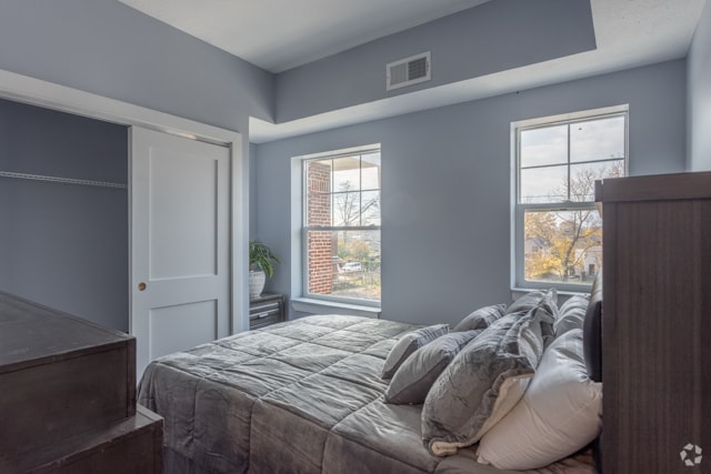1BD, 1BA - 615SF