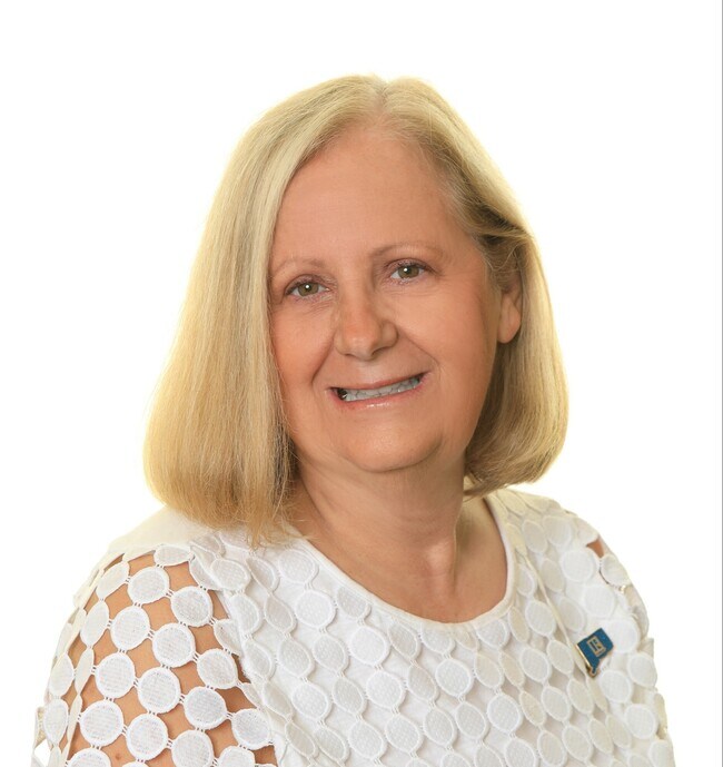 Linda Fercodini Real Estate Agent in Wolcott, CT