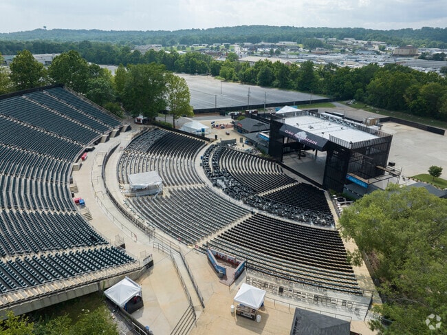 Pelham's Oak Mountain Amphitheater seats 10,300 and is a major concert venue.