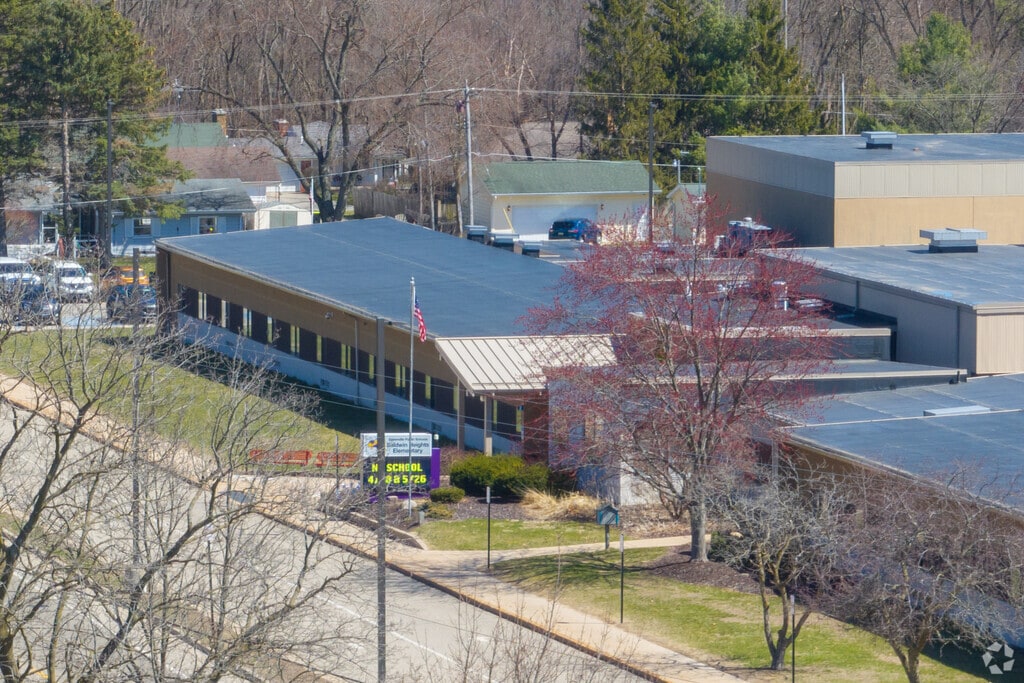 Baldwin Heights Elementary School in Greenville, MI.