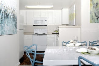 8720 Costa Verde Blvd, San Diego, CA 92122