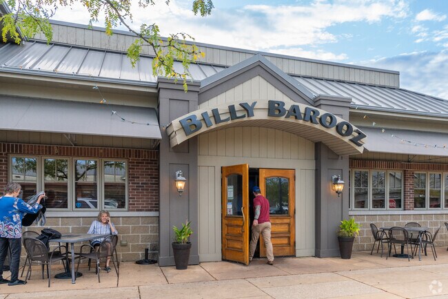 Billy Barooz serves American fare near Robeson Meadows West-Prairie Ridge Place.