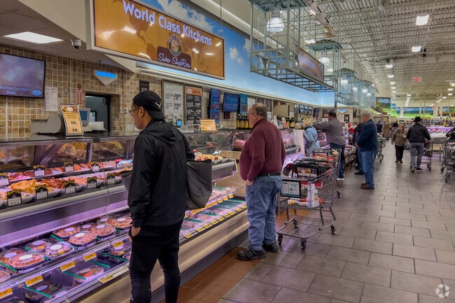 Shop Rite has all of the items you need for weekly shopping.