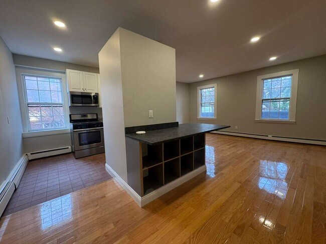 604 Chapel St unit 6, New Haven, CT 06511 - photo 6