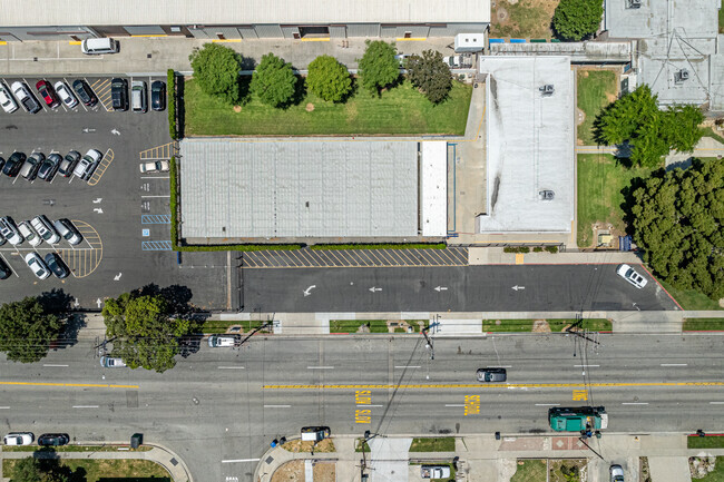 The pick up and drop off area at Major Lynn Mokler School in Paramount.