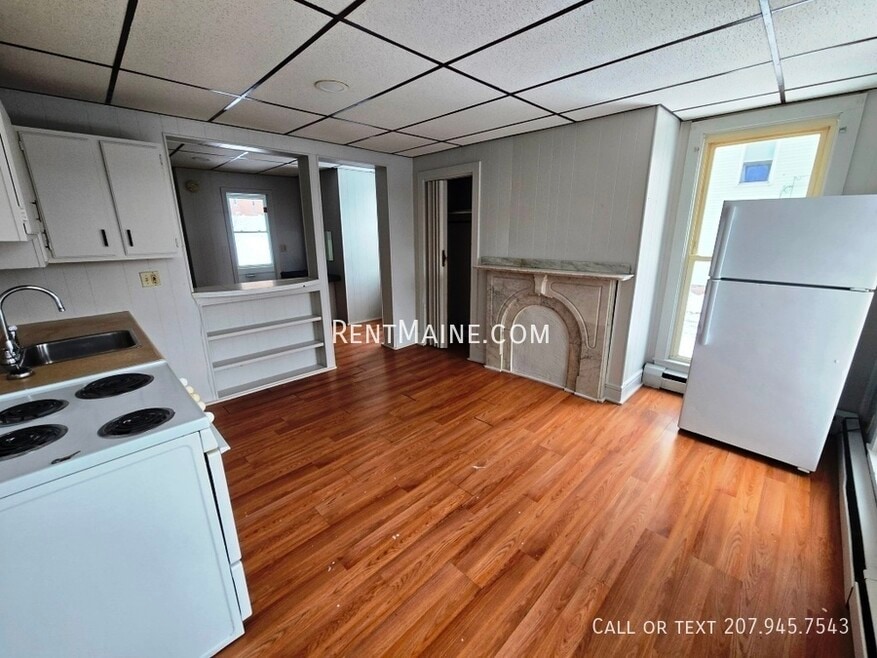 23-25 4th St unit 1, Bangor, ME 04401 - photo 1