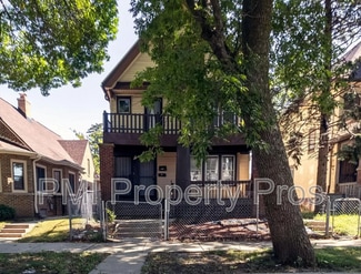 2322 N 44th St, Milwaukee, WI 53210