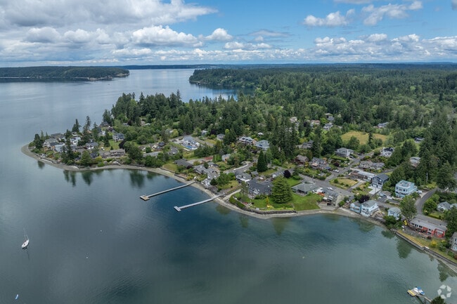 North Olympia is a car-dependent community.