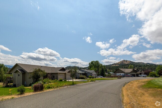 Every home in Clancy’s mountain setting offers a distinctive, unique character.