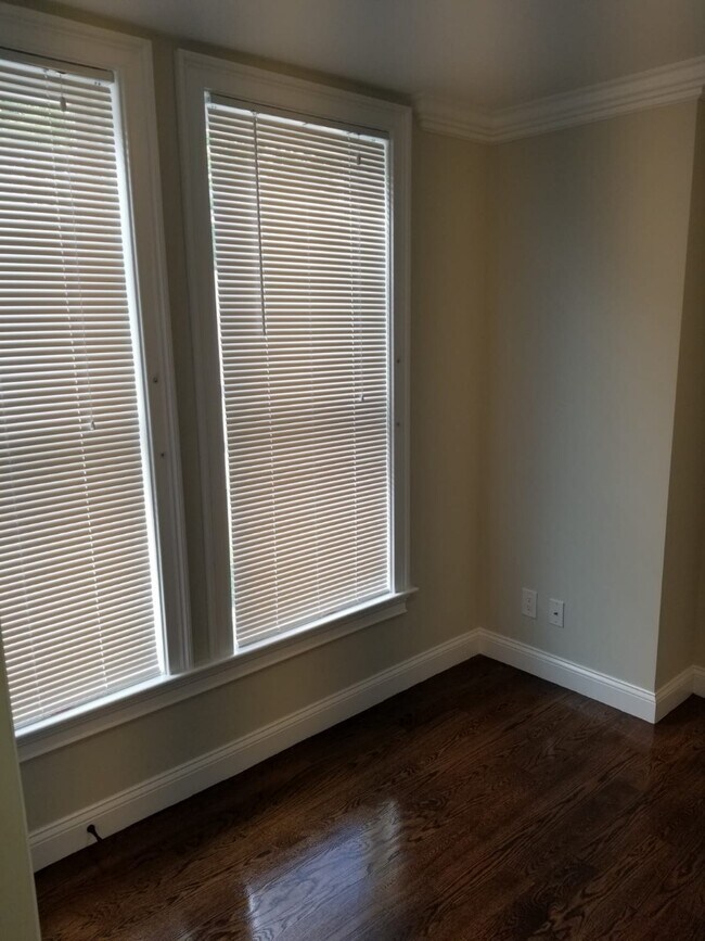 41 W Walnut Park unit 2, Roxbury, MA 02119 - photo 5