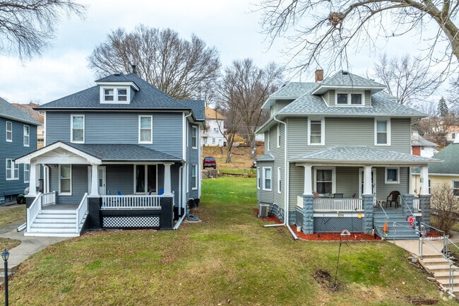 Many Riverview Terrace American Foursquare homes have been renovated and updated.