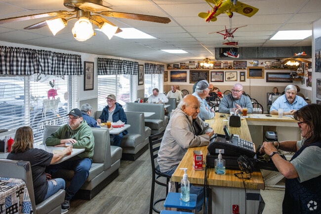 Granny's Kitchen becomes quite busy around lunchtime in Inman, SC.