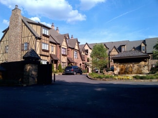 1362 Essex Manor Cir, Homewood, AL 35242