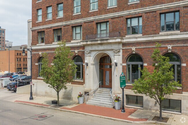 The Fitzgerald condo building on Library St in Downtown Grand Rapids has beautiful brick work.