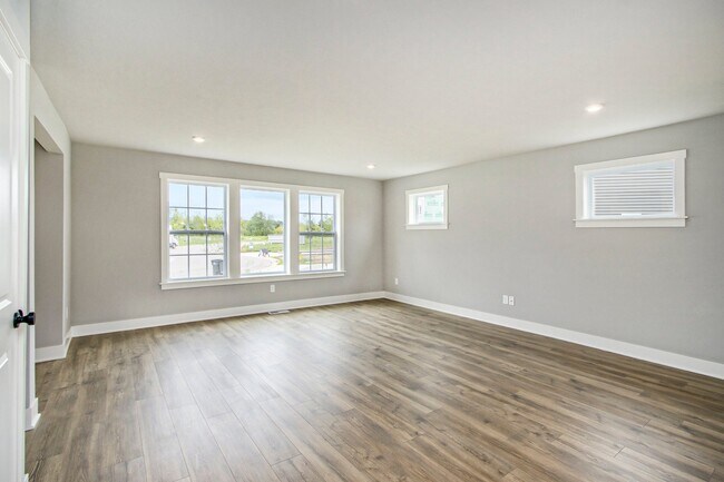 8277 Majestic Blvd unit 36480386, Fowlerville, MI 48836 - photo 2