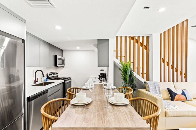 8115 Thomas Dr unit FL2-ID1355032P, Panama City, FL 32408 - photo 4