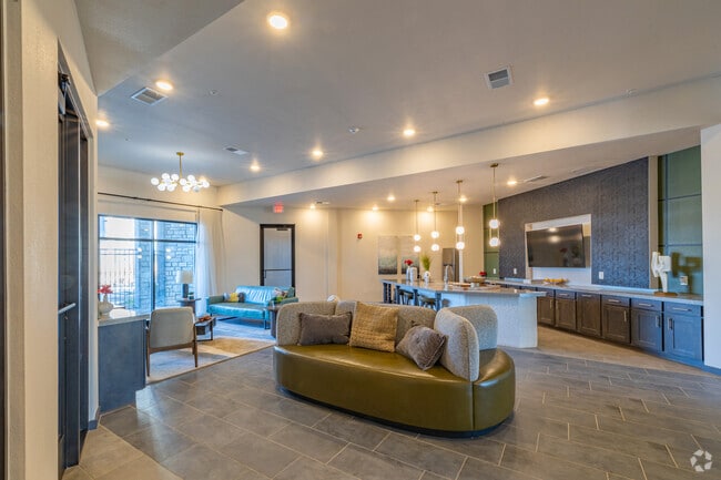 The Curve Apartments, Moore, OK 73160 - photo 3