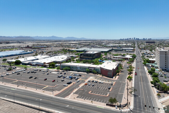 Gateway Early College High School is a few miles away from Downtown Phoenix.