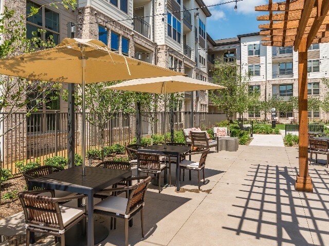 Album Keller Ranch 55+ Active Adult Apartment Homes, Fort Worth, TX 76244 - photo 7
