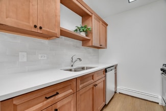 515 Pasadena Ave Unit 1S, Crest Hill, IL 60403