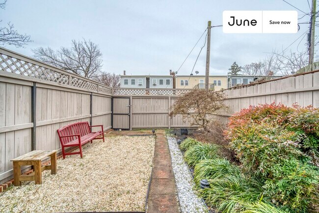 1843 Burke St SE unit 2, Washington, DC 20003 - photo 5