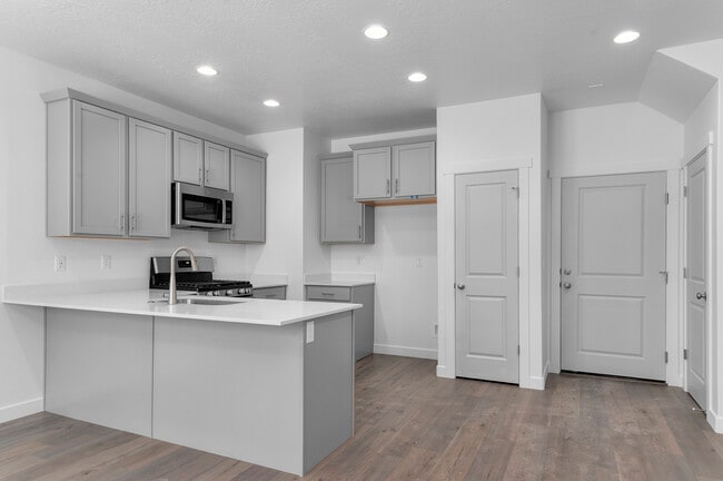 1831 N 3530 W, Lehi, UT 84043 - photo 5