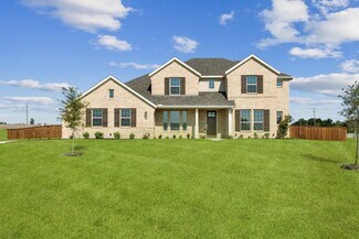 148 Swan Lake Dr, Waxahachie, TX 75165