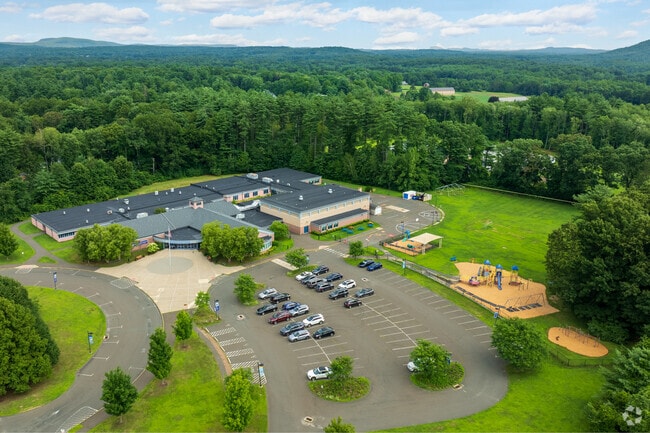 The student population of Kelly Lane Primary School is 406 and the school serves PK-2.