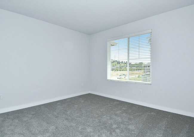 1557 Clark Ave St unit 36483316, Battle Ground, WA 98604 - photo 7