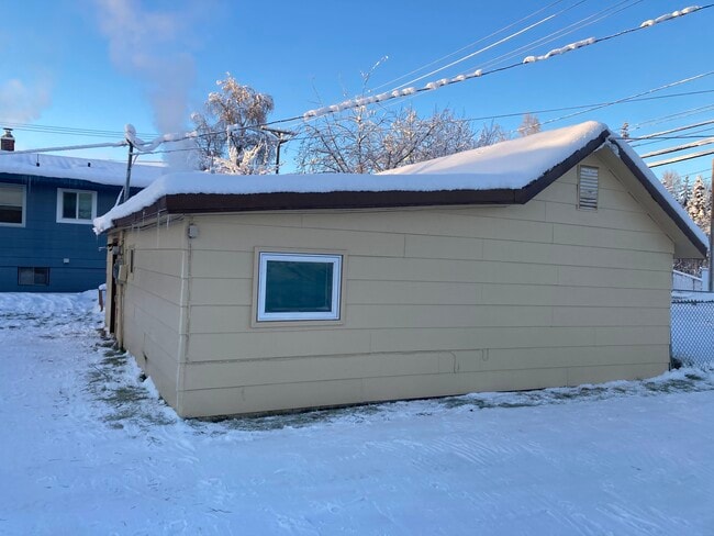 1133 19th Ave, Fairbanks, AK 99701 - photo 2