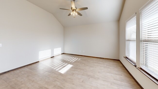 17716 Moss Farm Rd, Edmond, OK 73012 - photo 2