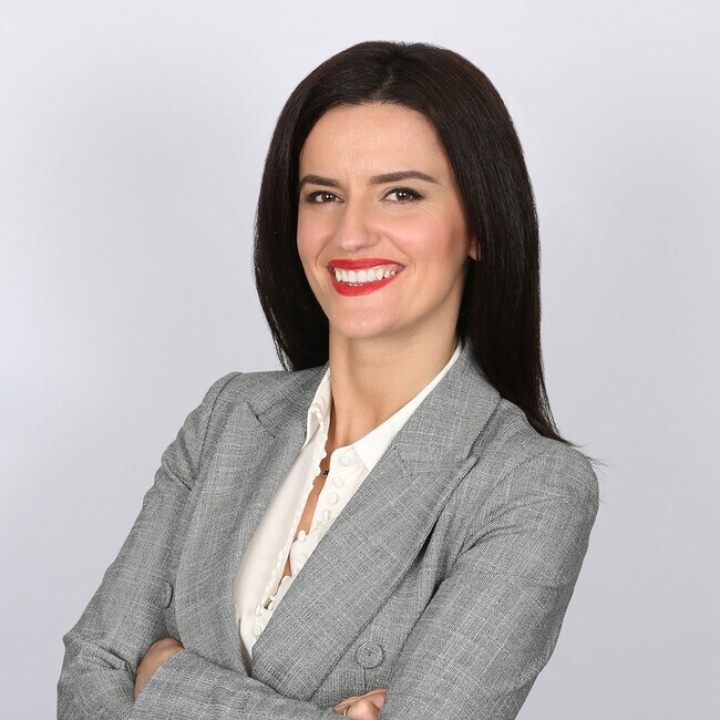 Agent Photo