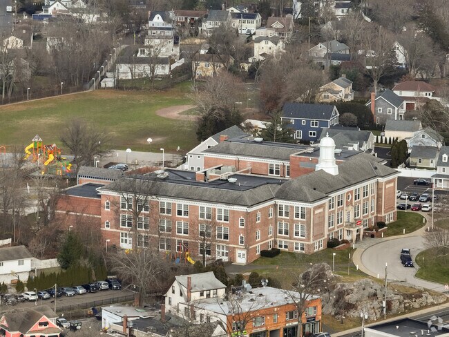 Cos Cob School houses approximately 430 students in grades K-5.