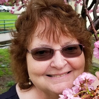 Rosemary Kuhn-Hobbs