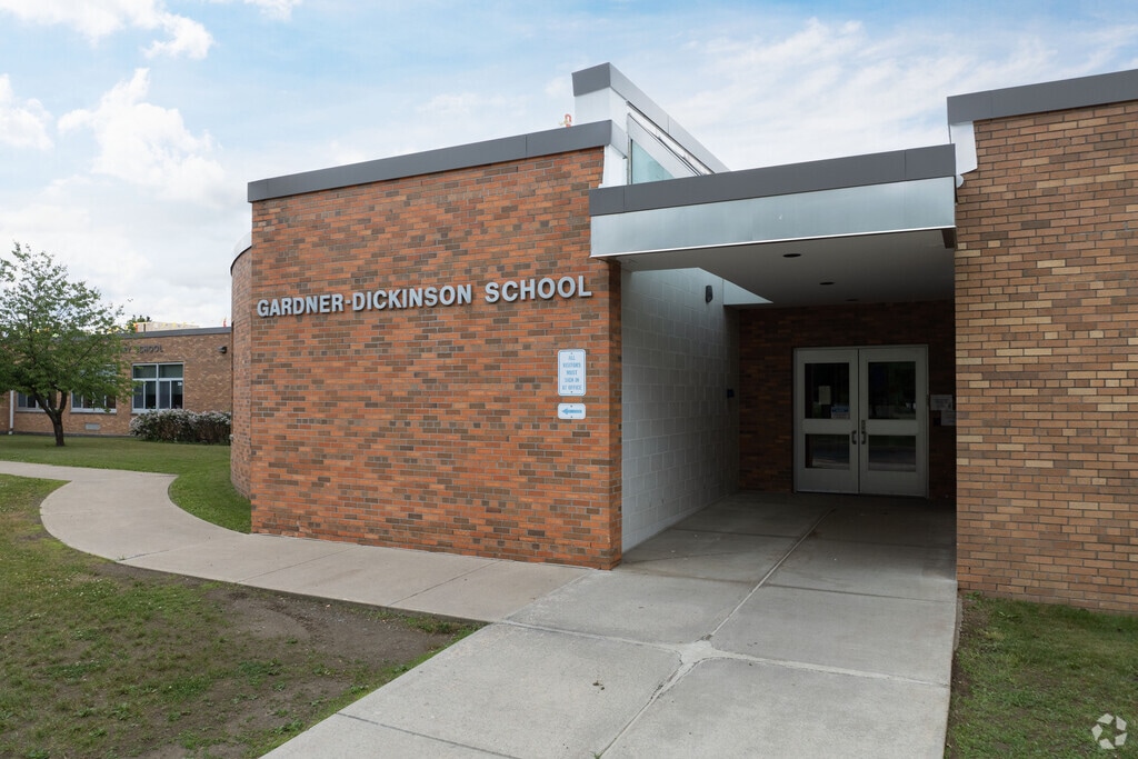 Gardner-Dickinson School has a B rating at Niche and serves grades PreK-5.