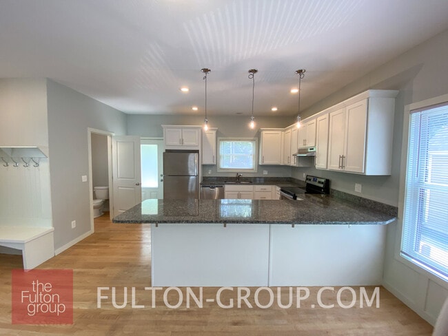 336 Donald Plaza SE, Grand Rapids, MI 49506 - photo 7