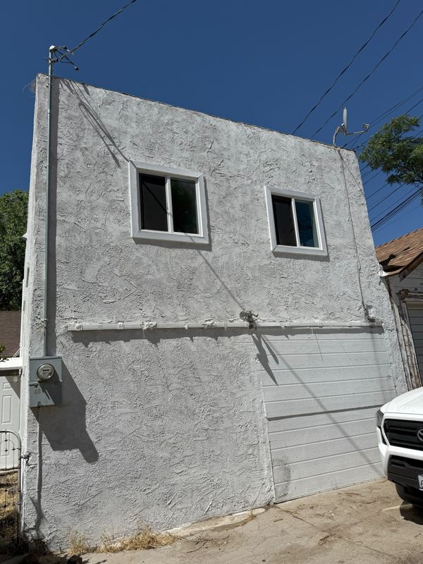 220 W D St, Tehachapi, CA 93561 - photo 2