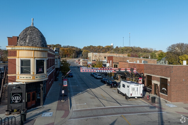 Downtown North Utica blends historic charm with small-town pride. Local shops, restaurants, and restored brick buildings line Mill Street, the heart of the community, where residents gather for parades, festivals, and year-round celebrations.