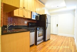 73 Thatcher St Unit 302, Brookline, MA 02446