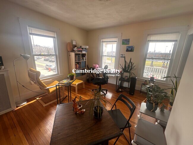 543 Broadway unit 543A, Somerville, MA 02145 - photo 6