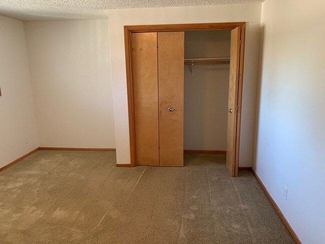 Cedar Court Apartments CCA-9, Hillsboro, OR 97123 - photo 7